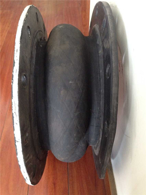 組焊過程,需注意檢查特富龍膨脹節的哪些